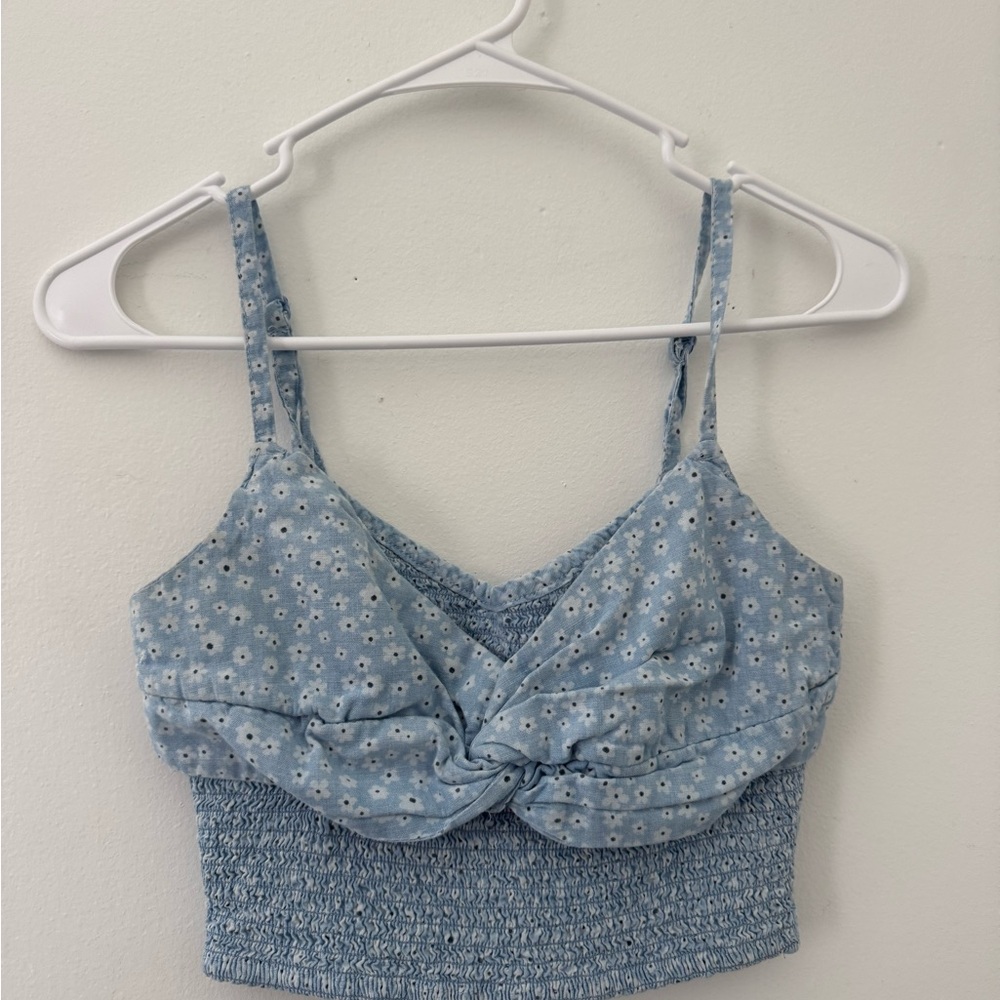 American Eagle Outfitters Blue Floral Crop Top